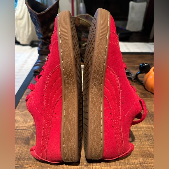Puma Suede Classic in Barbados Cherry / High Risk Red - Picture 5 of 9